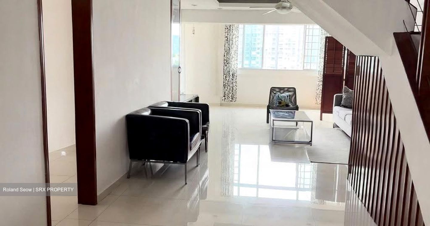 Blk 230 Hougang Avenue 1 (Hougang), HDB Executive #628835921